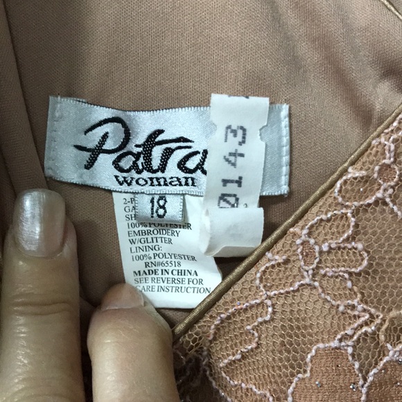 Elegant dresseith jacket - Picture 3 of 7